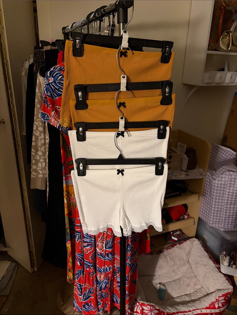 NWOT 4 pair Short Set 2Mustard&2White 207